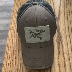 Arcteryx hat
